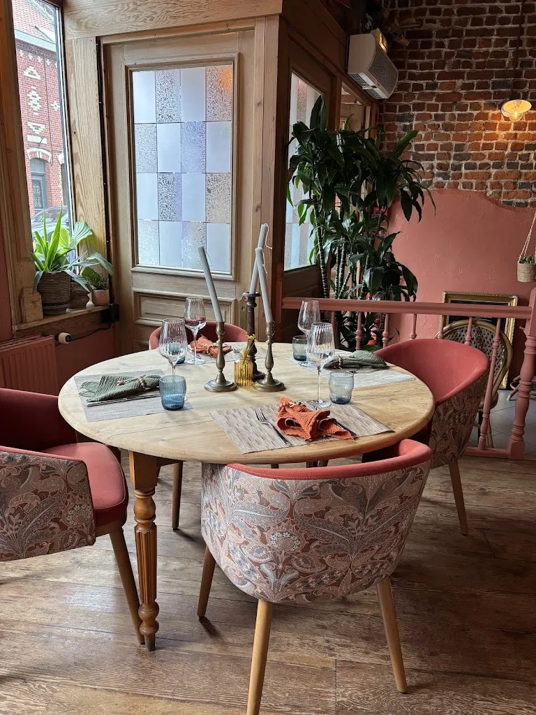 Mathilde Coutin_Le Nomada_Roncq_review