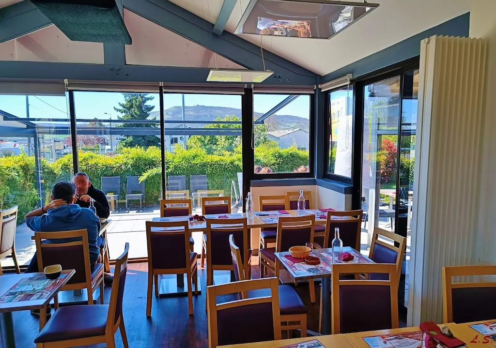 Aux 3 Gourmands_Cournon-d'Auvergne_slider_image_3