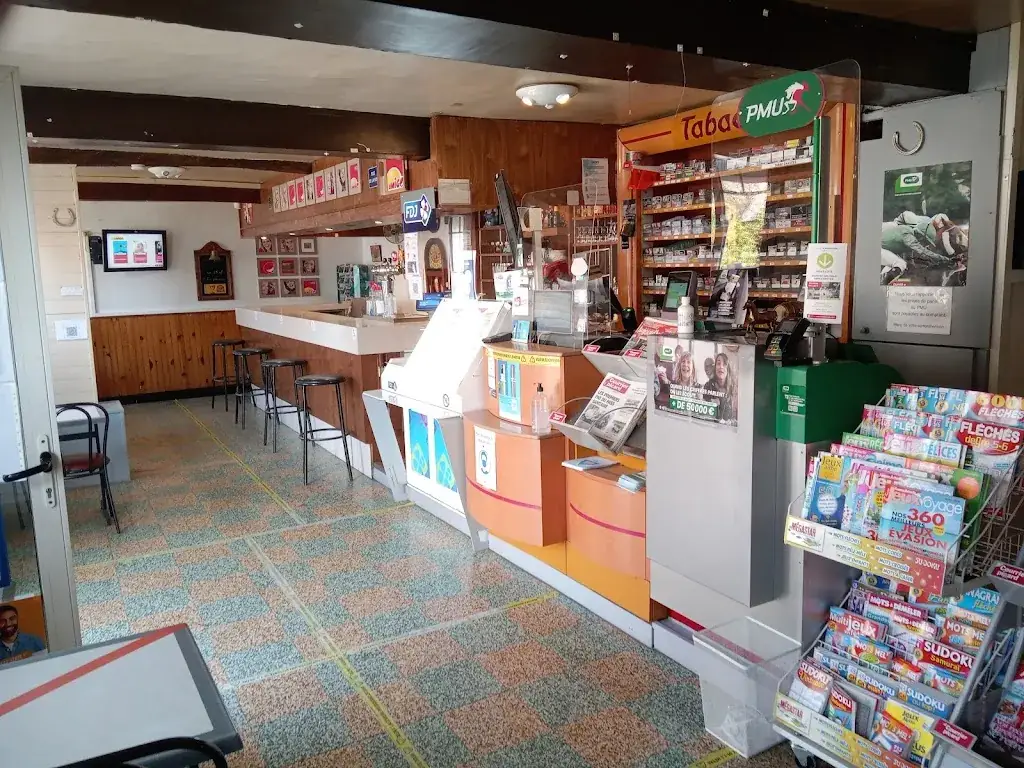 The French Cafe_Sains-en-Amiénois_slider_image_1