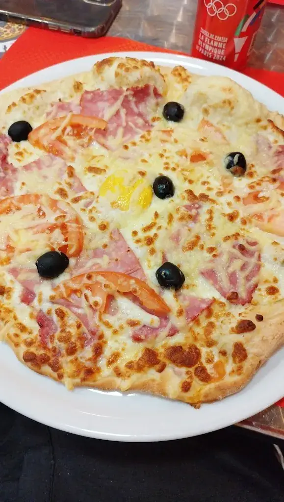 Angélique Dingreville_Eiffel Pizza_Sains-en-Gohelle_review