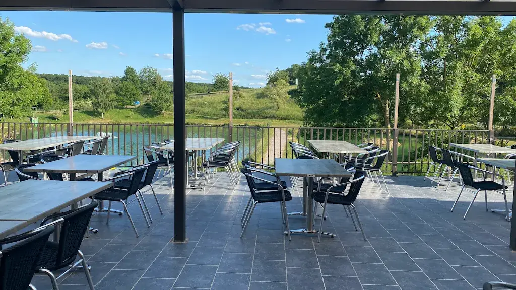 Le Domaine du Faux Rieux restaurant in Ferrière-la-Grande