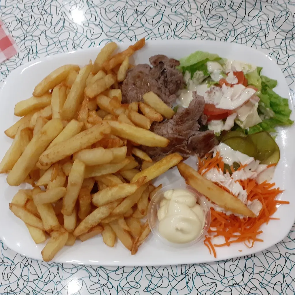 Virginie Vandenbulck_Le Din'heure_Ferrière-la-Grande_review