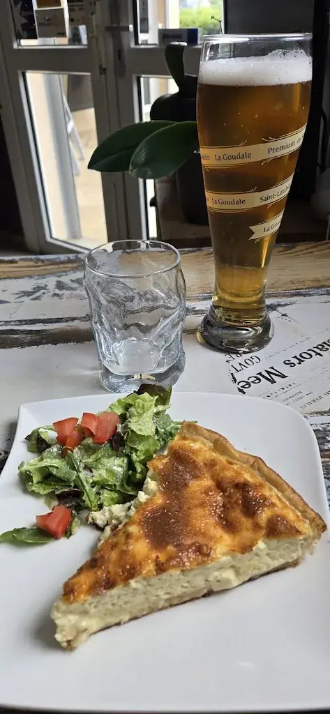 Bertrand Tack_L escapade_Saint-Germer-de-Fly_review