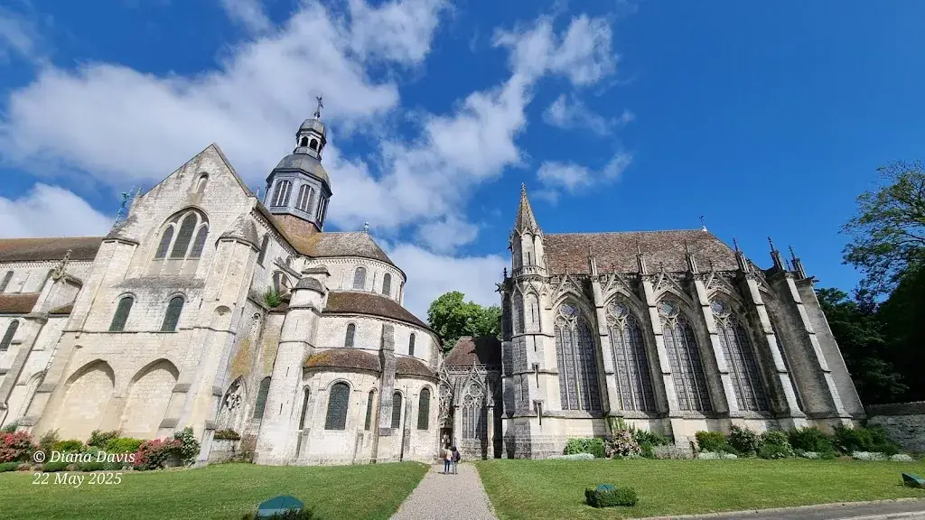 Diana Davis_Saint-Germer-de-Fly Abbey_Saint-Germer-de-Fly_recensione