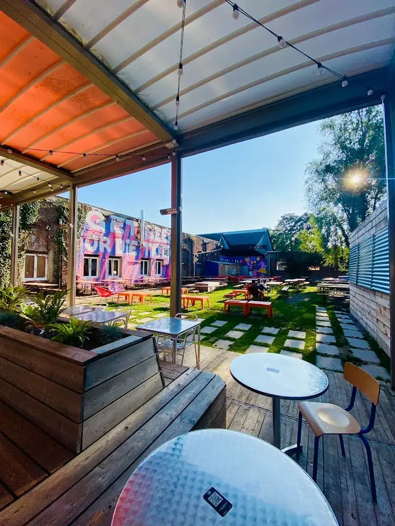 BRIQUE LAND - Brique House restaurante en Saint-André-lez-Lille