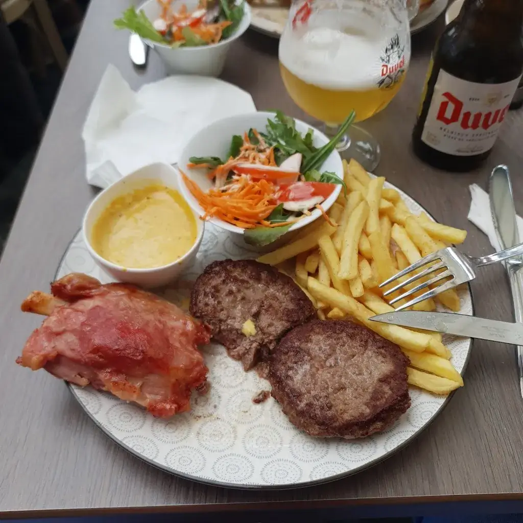 Bassetti Carlo_Aux Touristes_Saint-Jans-Cappel_review