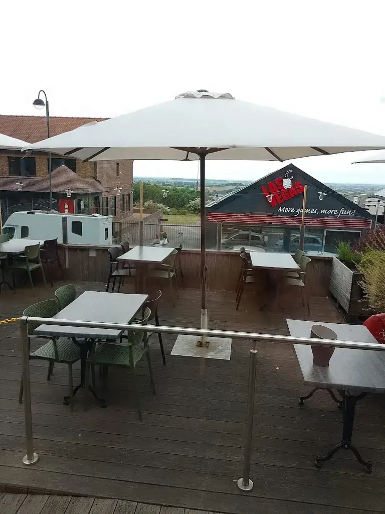 Eric Di bernardo_Café Français_Saint-Jans-Cappel_review