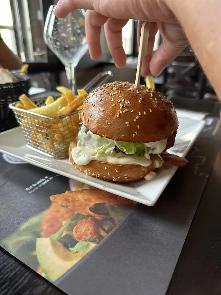 Restaurant Le Comptoir du Malt Saint Amand les Eaux_Saint-Amand-les-Eaux_slider_image_3