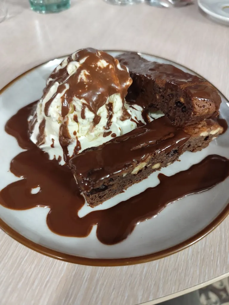 Antoine V_Aux Bons Amis_Saint-Amand-les-Eaux_review