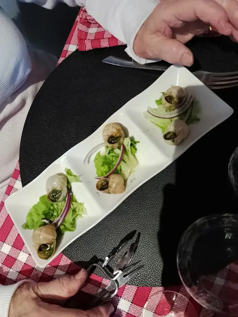 SANDRA CHASSAN_Aux Canuts Des Dômes - Bouchon Lyonnais (privatisation + grandes tables nous consulter)_Clermont-Ferrand_review