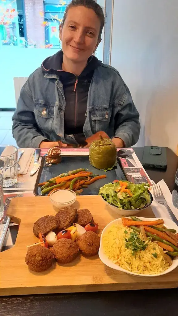 Jerry Weidema_Palestinian Restaurant_Roubaix_recensione