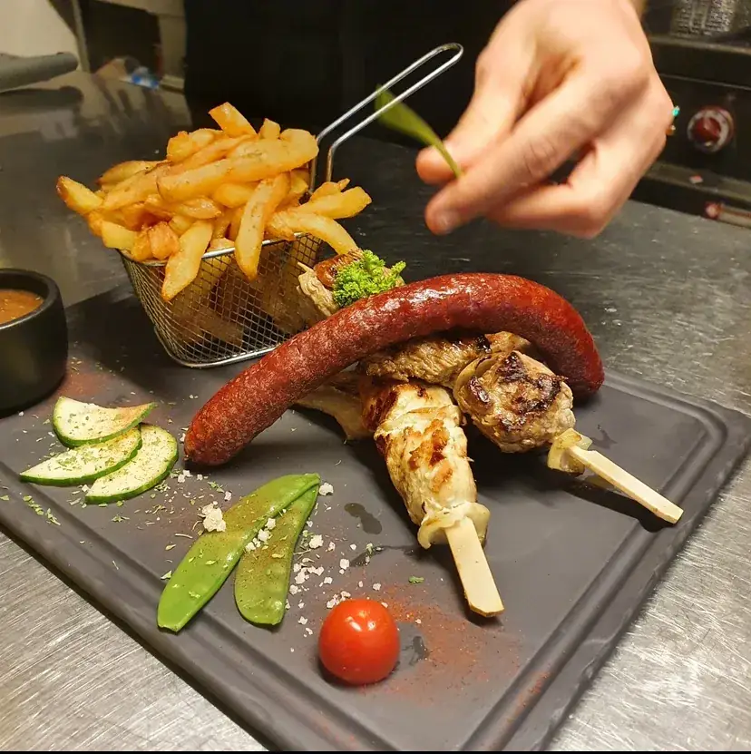 LA PETITE MEZZANINE restaurant in Roubaix