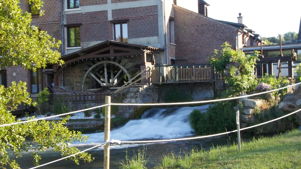Le Moulin des Forges Restaurant in Saint-Omer-en-Chaussée