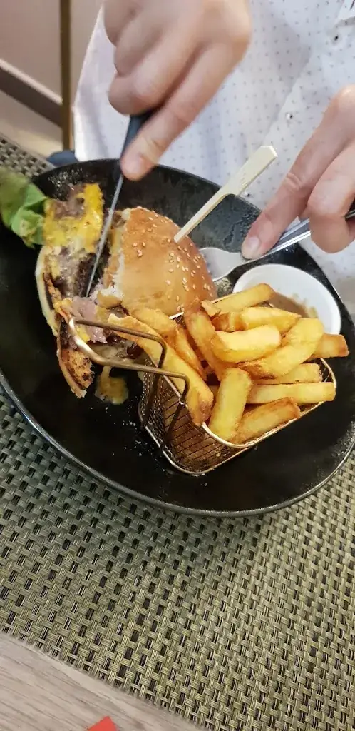 Michele Dhedin_La brasserie d'en Haut_Saint-Python_review