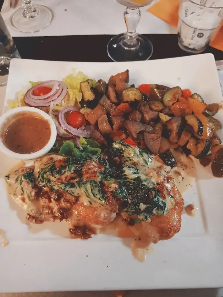 ophelie lbl_Le Novello_Saint-Just-en-Chaussée_review