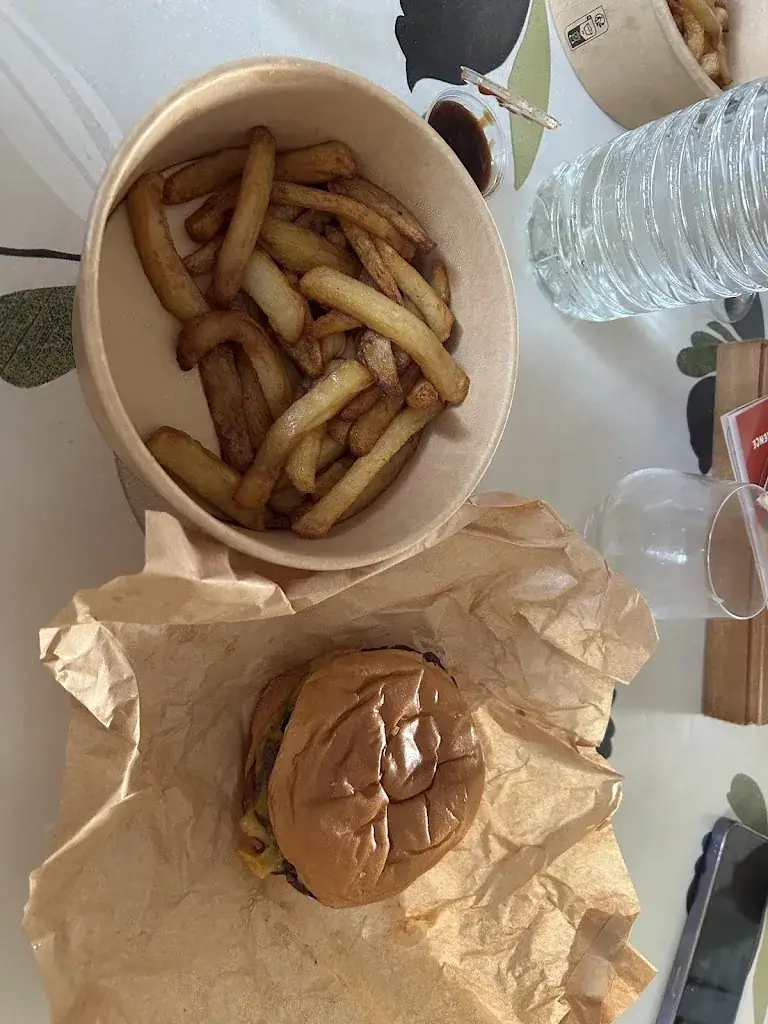 F0GYS Seb_The Preatl's_Saint-Just-en-Chaussée_review