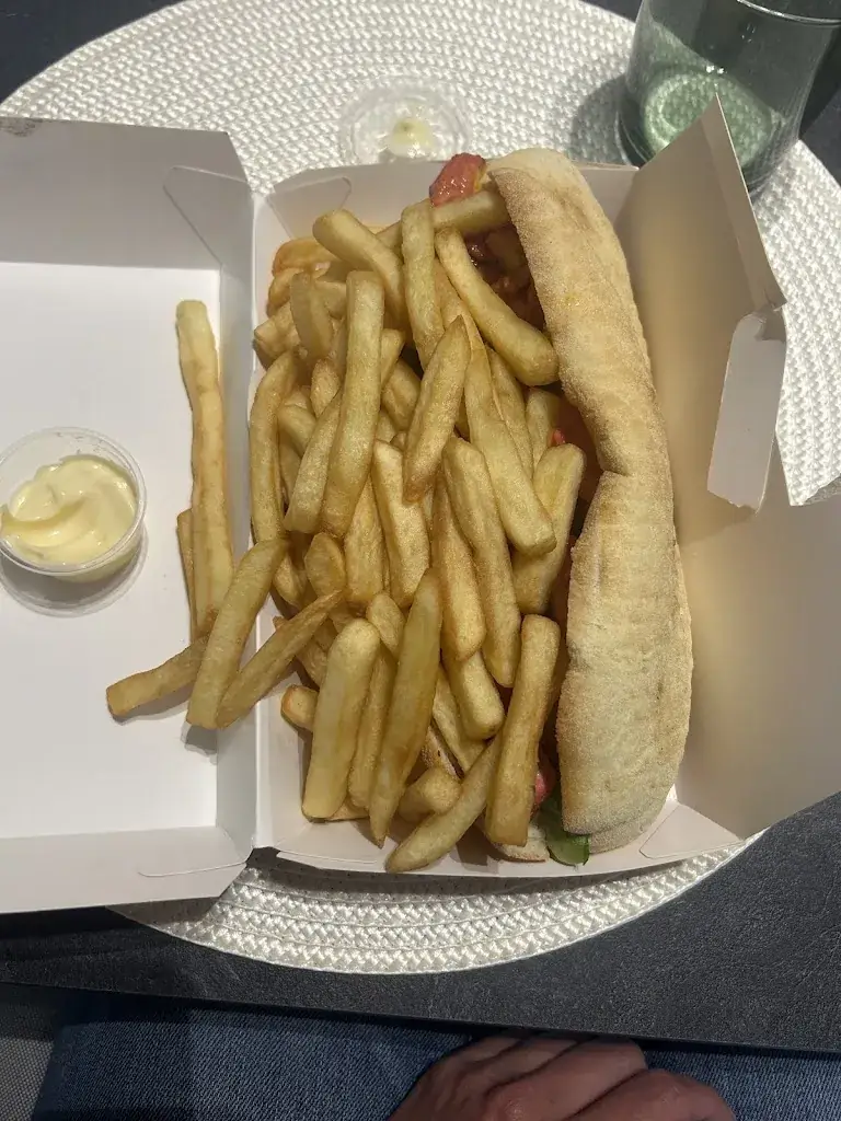 Melanie Doublet_Pizza pinos saint just en chaussée_Saint-Just-en-Chaussée_review