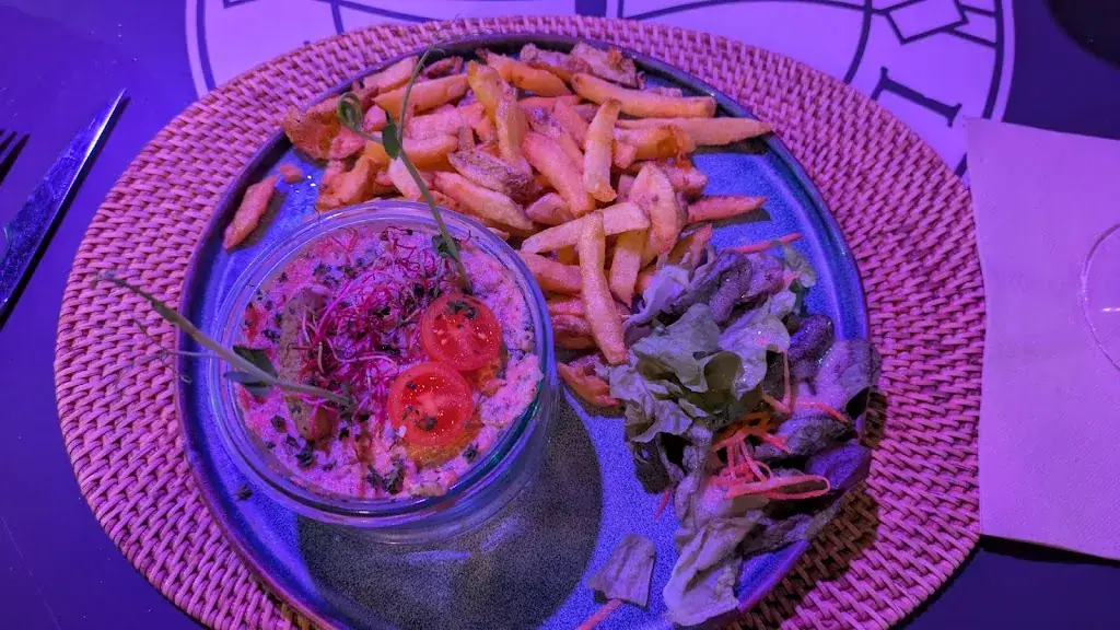 Kasia Mieszczak_La Taverne de Duchenot_Saint-Omer_review