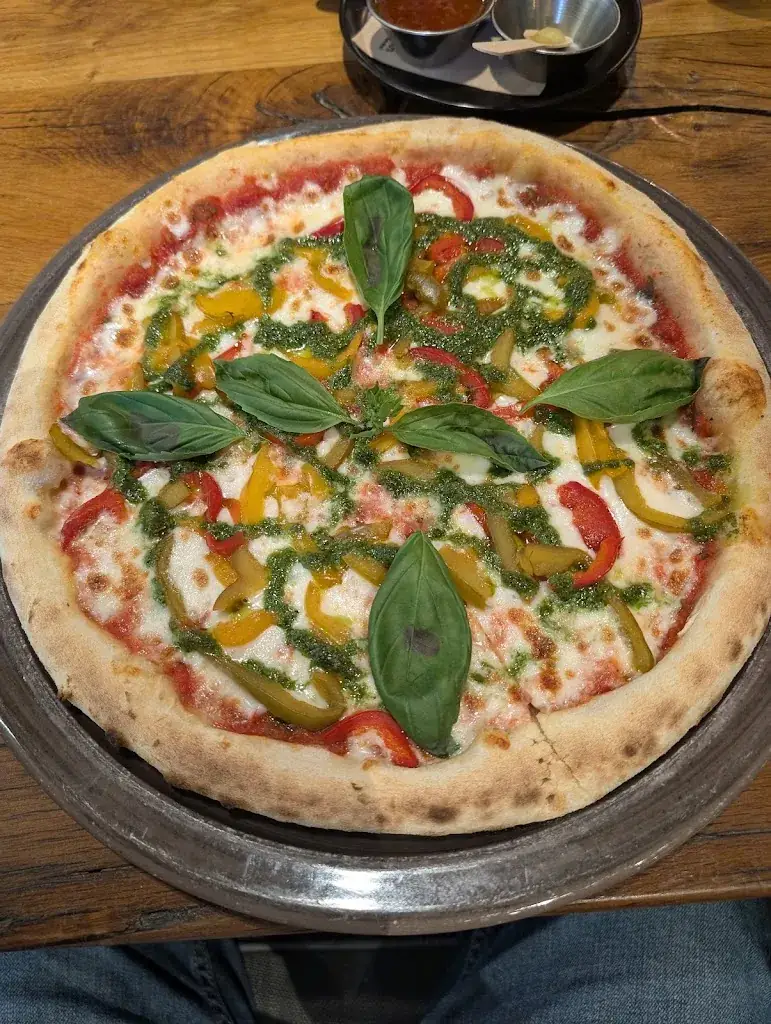 Jason Neale_Ril's_Saint-Omer_review