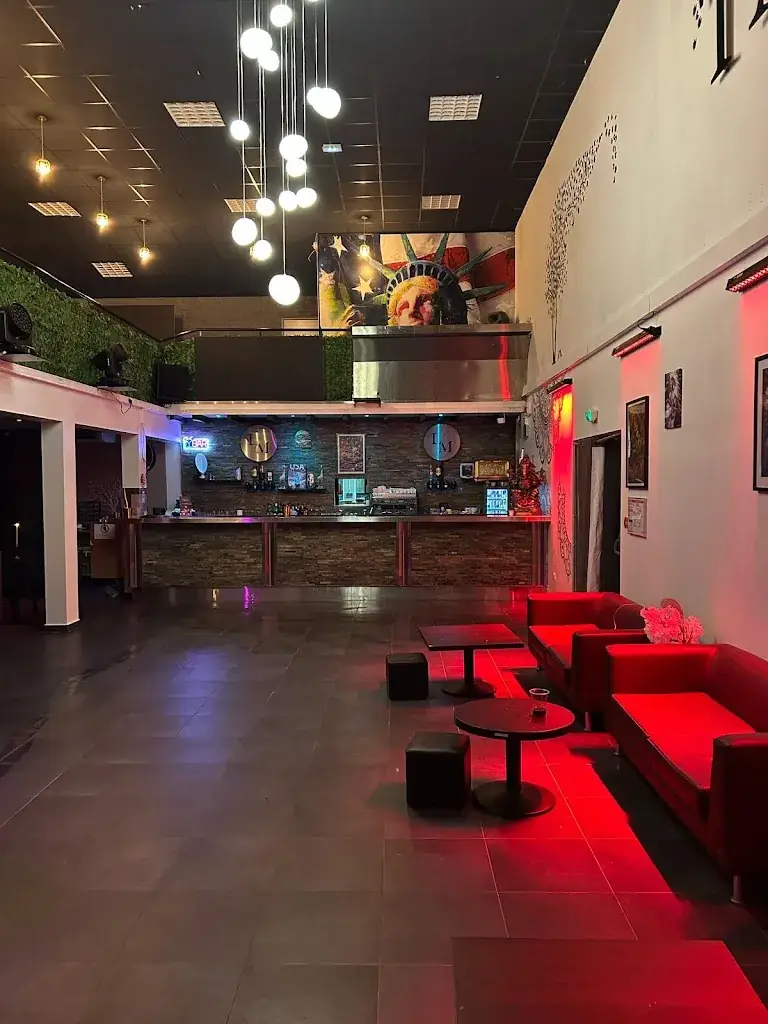 The TAJ American & Indian / restaurant festifs restaurant in Saint-Soupplets