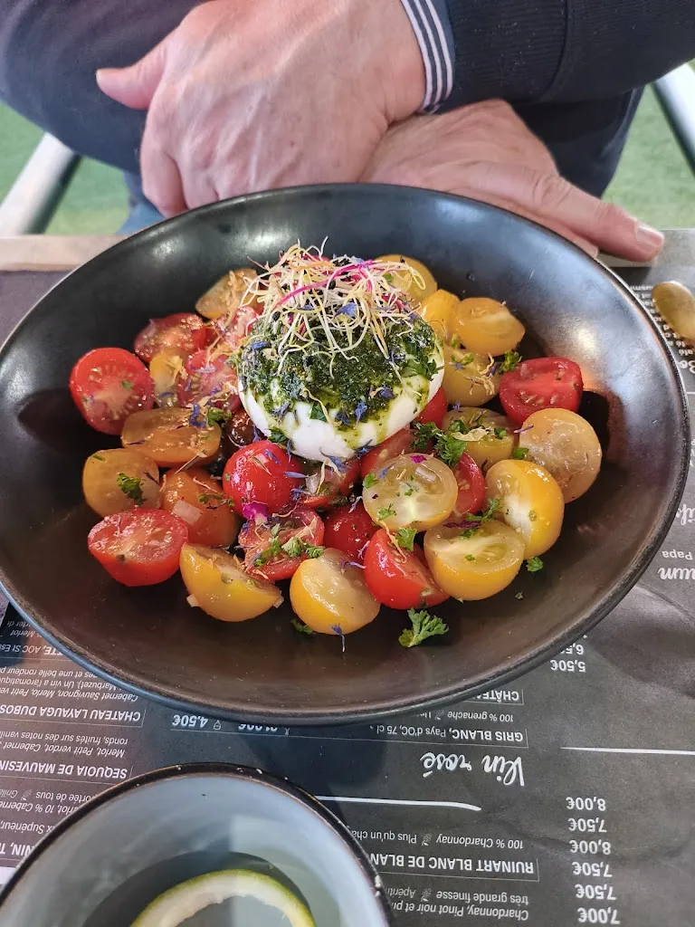 Pascale Los_Les Terrasses du Port_Haverskerque_review