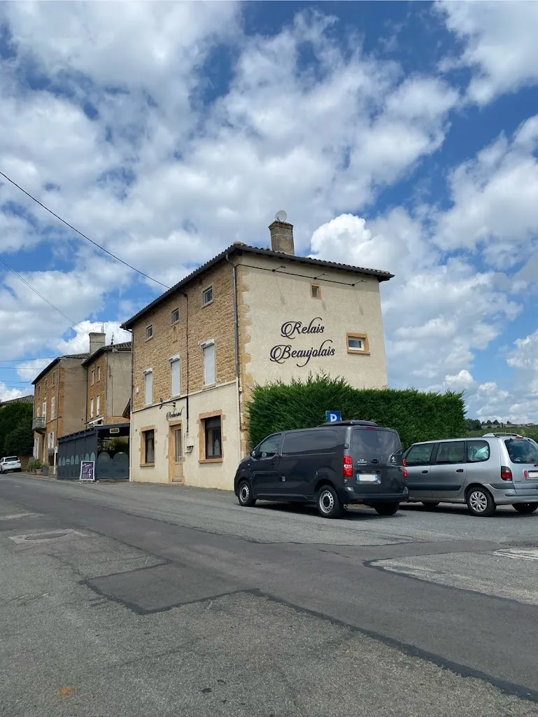 Hum01 01_Relais Beaujolais_Denicé_review