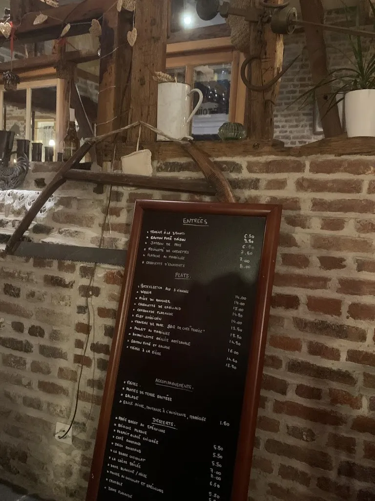 Camille Eliseo_L'Hazewinde_Saint-Sylvestre-Cappel_review