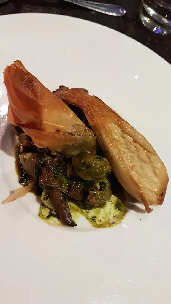 Bertrand Denève_Au Petit Bruxelles_Sainte-Marie-Cappel_review