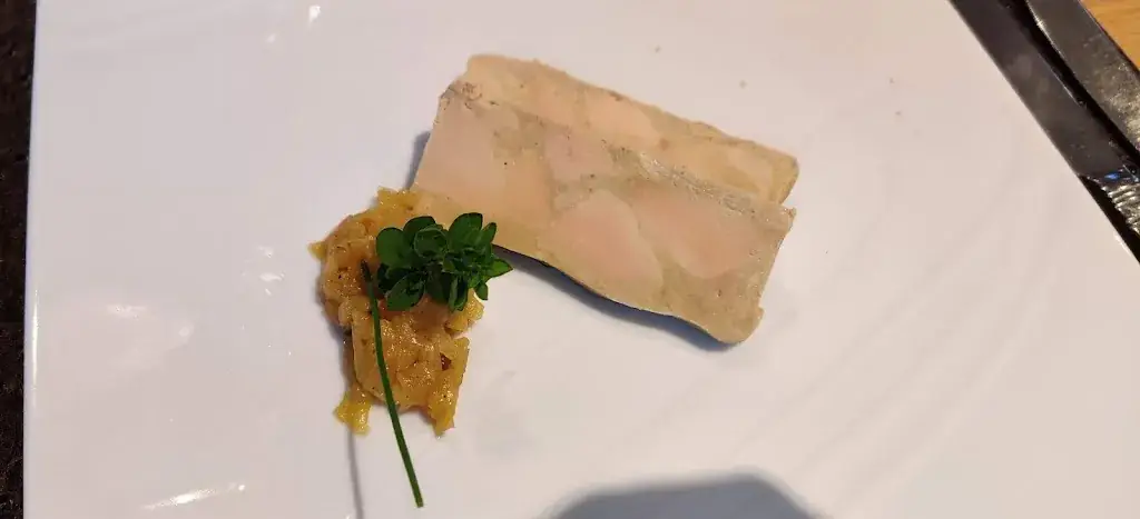 Damien Deswarte_Au Petit Bruxelles_Sainte-Marie-Cappel_review