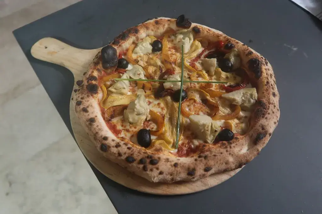 Camio di pizze_Denicé_slider_image_1