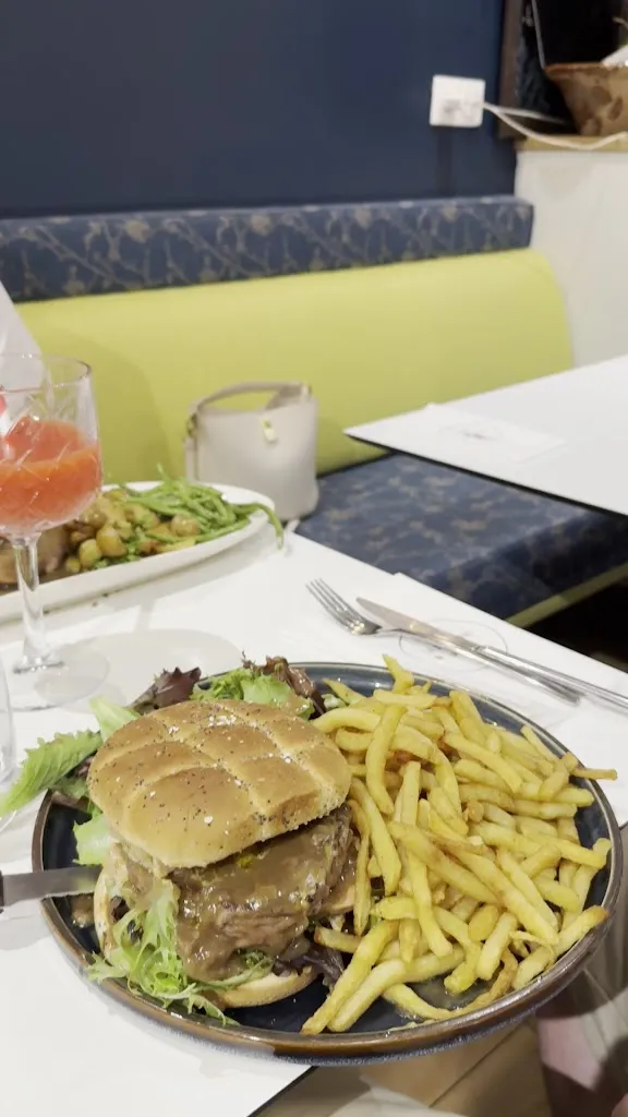 Le P'tit Piano_Paris_slider_image_2