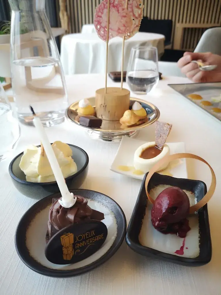 Salut GaGa_A La Table des Lys_Saint-Étienne_reseña