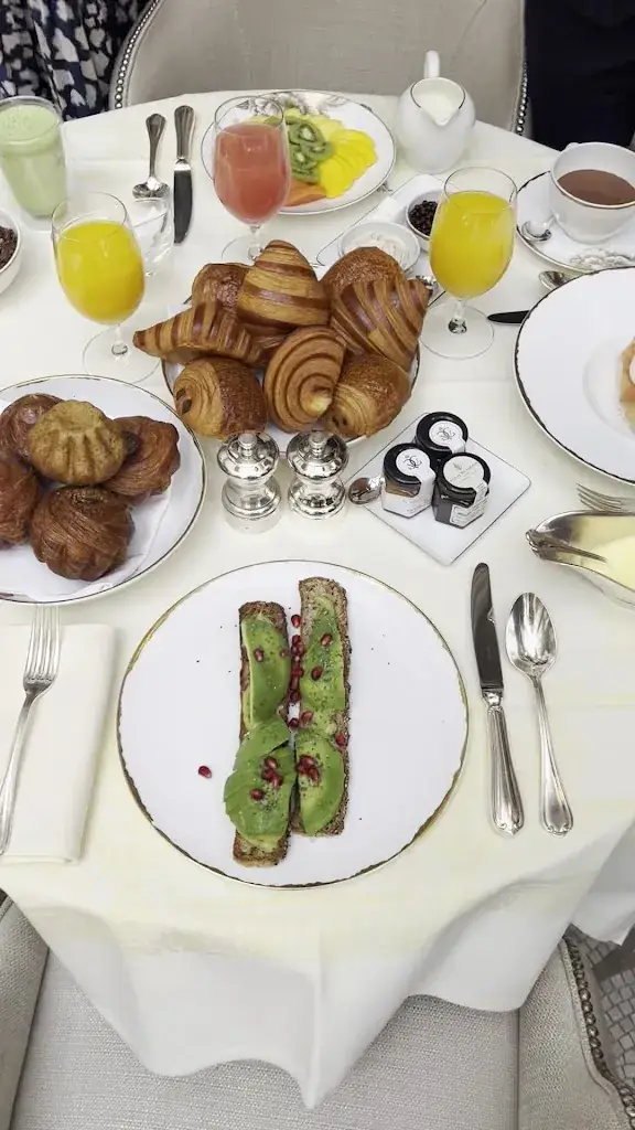 La Galerie_Paris_slider_image_2