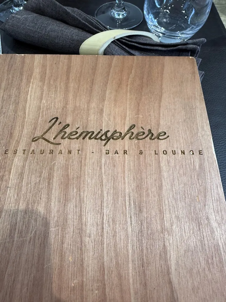 Paul Vivas_L'hémisphère_Sangatte_review