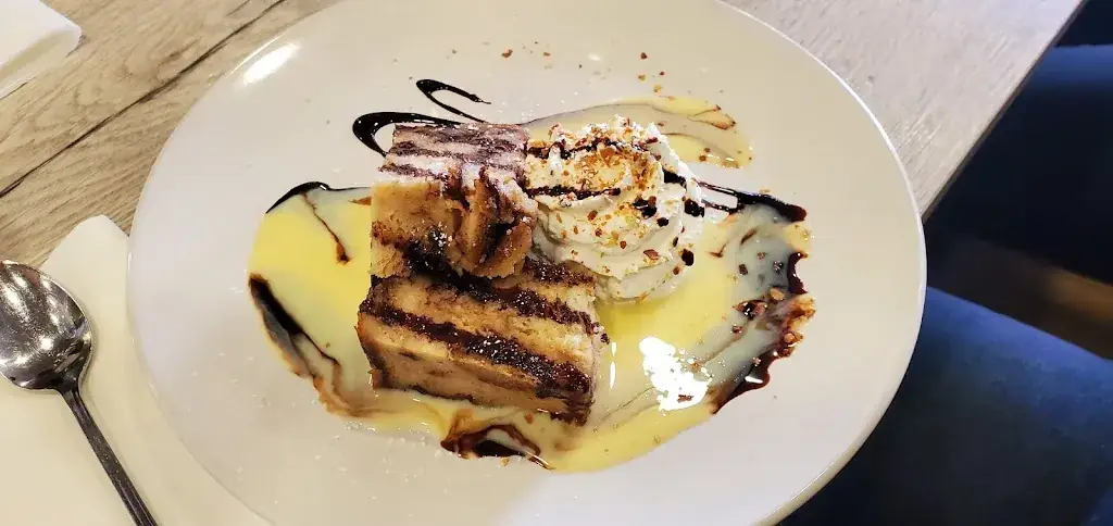 Ady Stanciu_La Ferte_Saint-Valery-sur-Somme_review