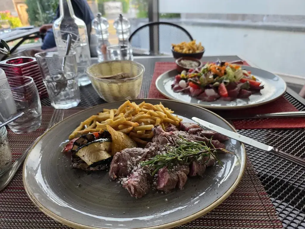 Le Café Vaudois_Ecublens_slider_image_3