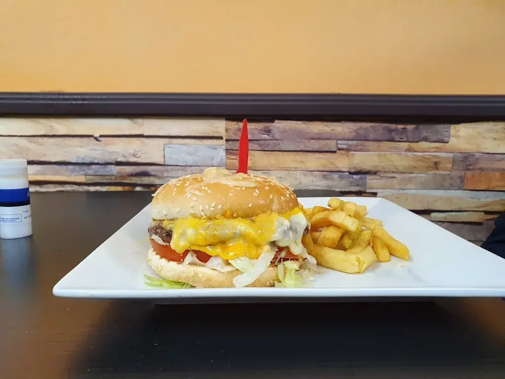 Kebab Istanbul restaurant in Samer