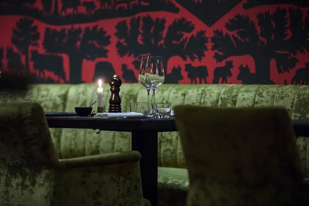 POYA restaurant & diling diling trattoria bar_VALD'ISERE_slider_image_1