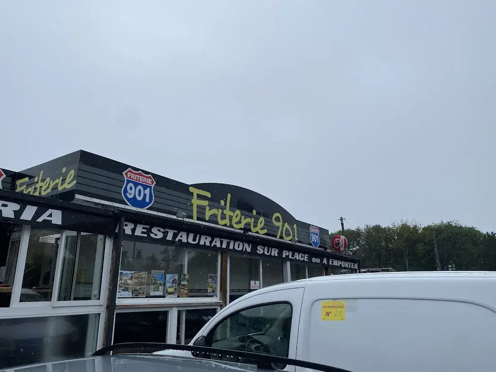 Friterie 901 restaurant in Samer