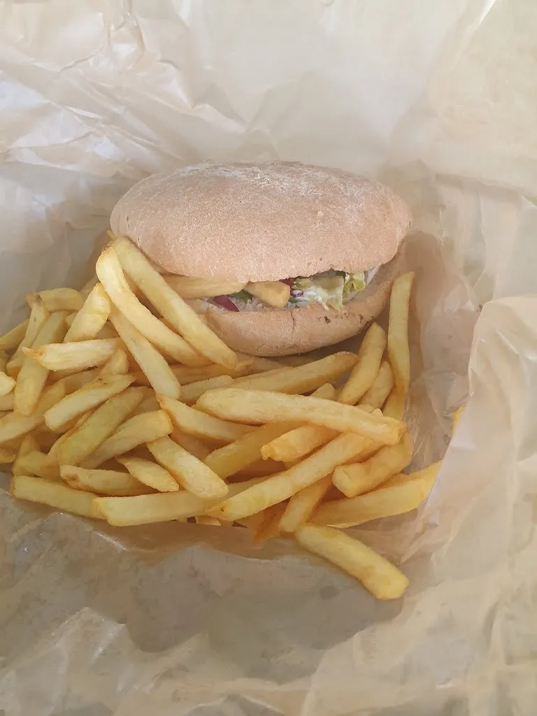 ClawOfAlterTobi_friterie les maqueux d'frites_Samer_review