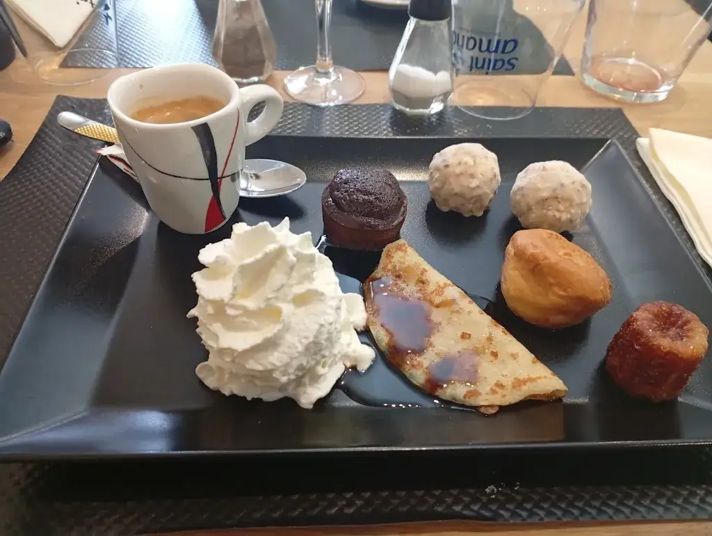 Yuko Geisha_Le Sirableu_Sin-le-Noble_review