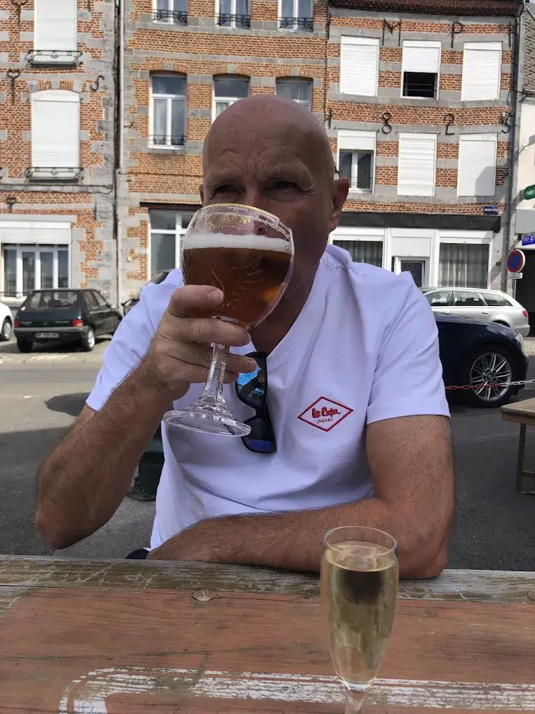 Chris Nash_Le Francobelge_Solre-le-Château_review