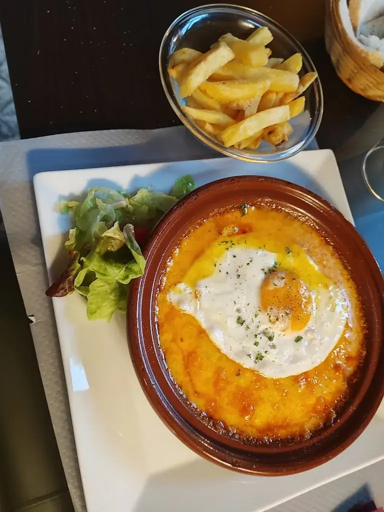 Barrow Wooden_Steenbecque_slider_image_3