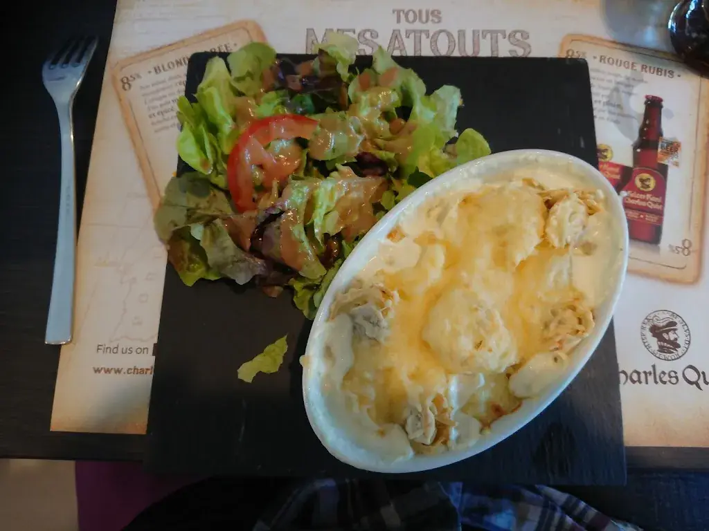 Daniel Wattiau_Le Caméléon_Spycker_review