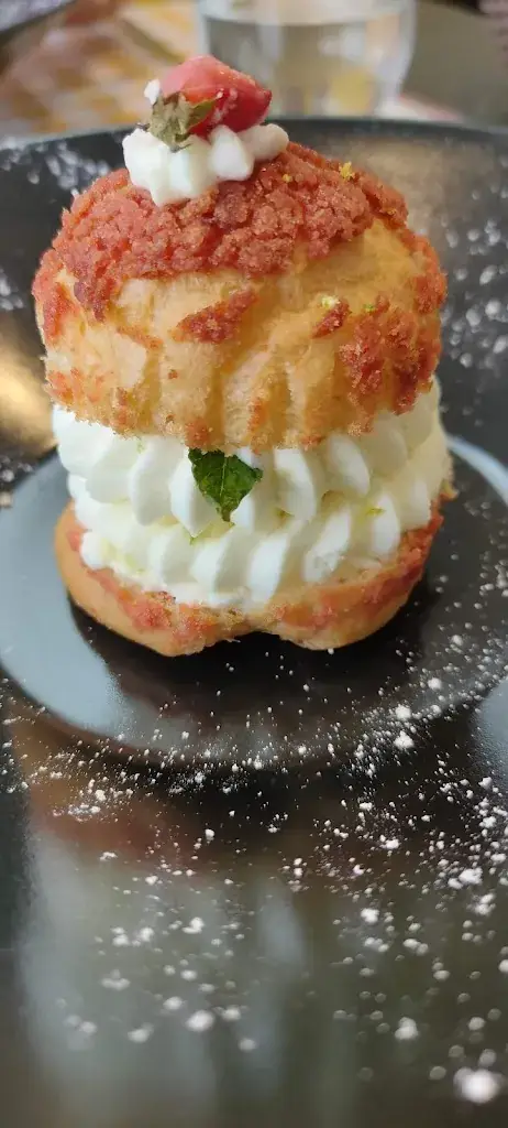 Laetitia Wicke_Le Caméléon_Spycker_review