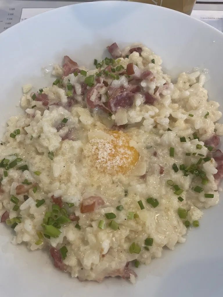 Cams Espiritu_Le Raphaëllo_Songeons_review