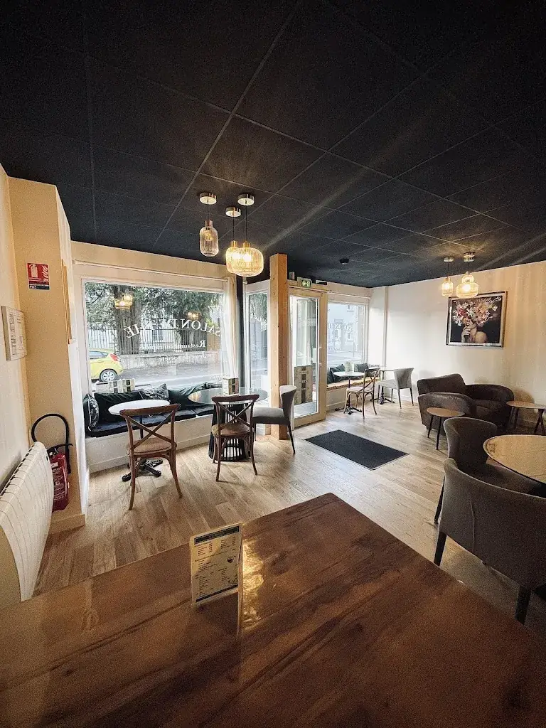 Chez BertranD restaurant in Solesmes