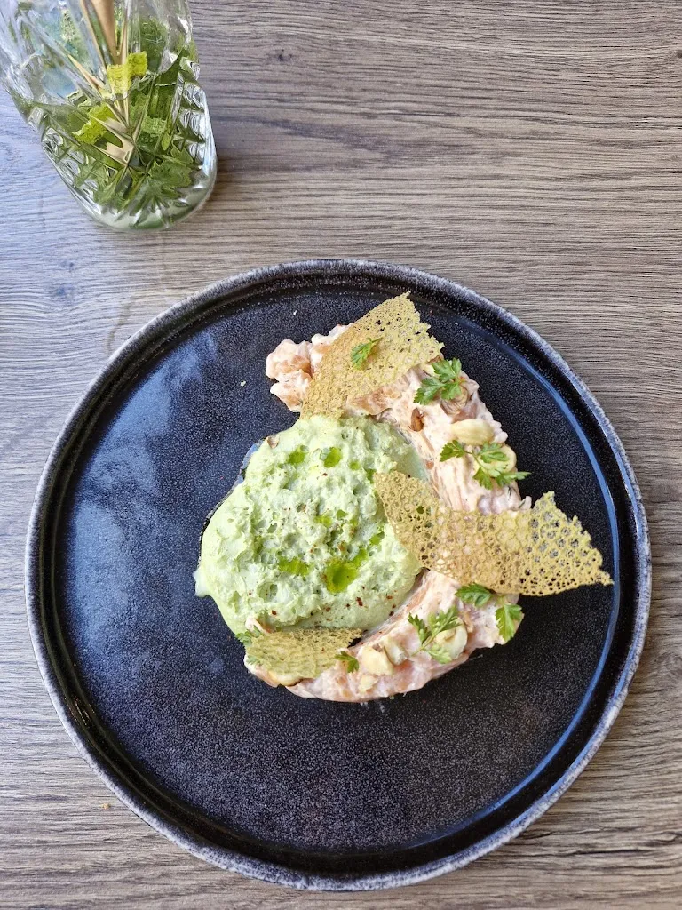 Axel_Le Gaston_Dunkerque_review