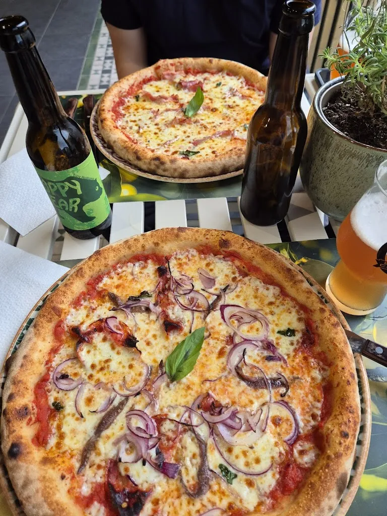 Elizabeth Windler_Piccolo Bello_Leffrinckoucke_review