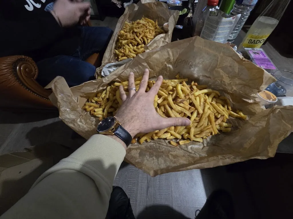 LA Friterie Poussin_Thun-Saint-Amand_slider_image_2